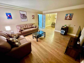 Cute 2BR apt Near Plaza and Westport
